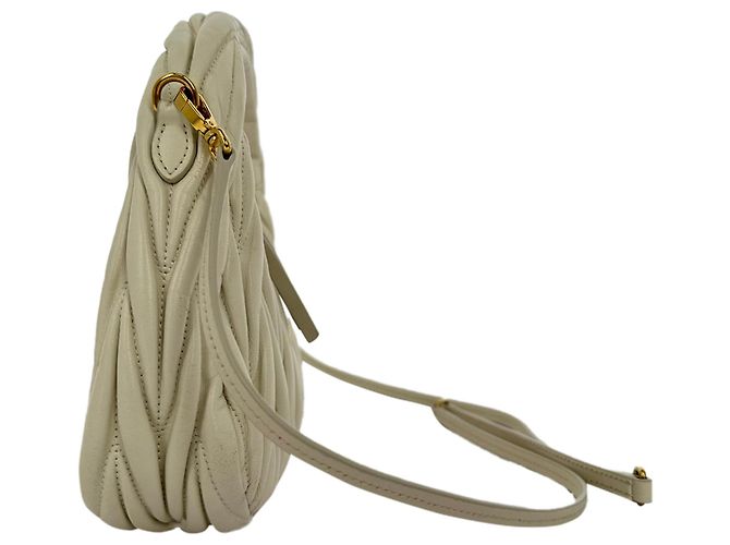 Borsa hobo Miu Miu Wander Matelassé in pelle di agnello beige - vista 3