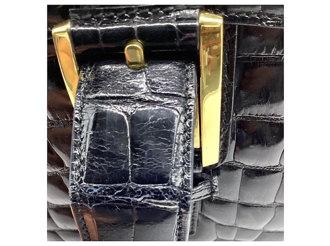 Borsa Gucci con manico superiore e doppia patta in pelle di coccodrillo nera - vista 16