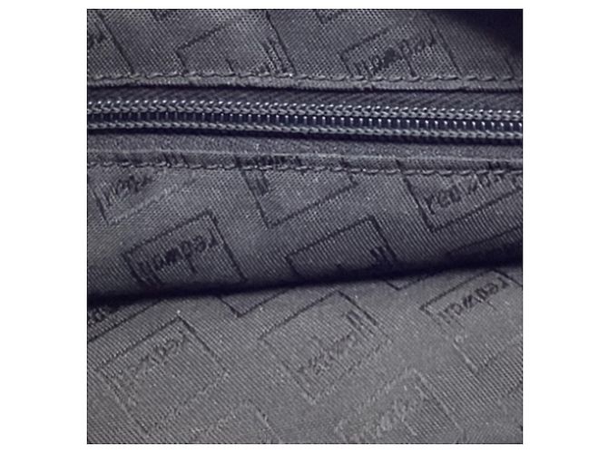 Borsa a tracolla con placca logo Moschino in poliestere nero - vista 11