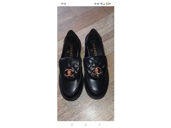 Chanel mocassini in pelle nera matelassé - vista 2
