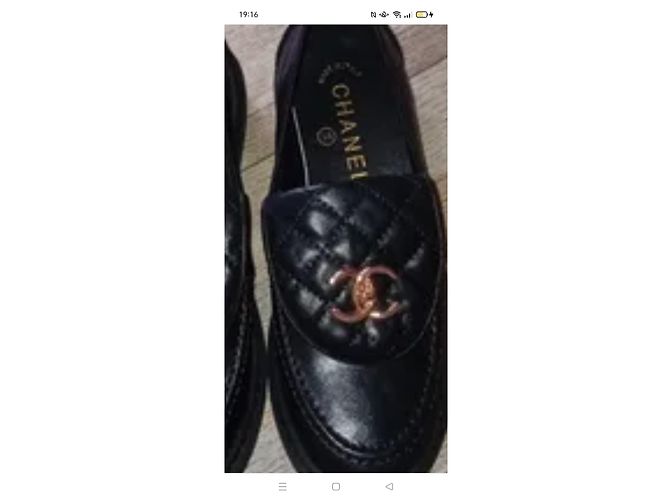 Chanel mocassini in pelle nera matelassé - vista 3