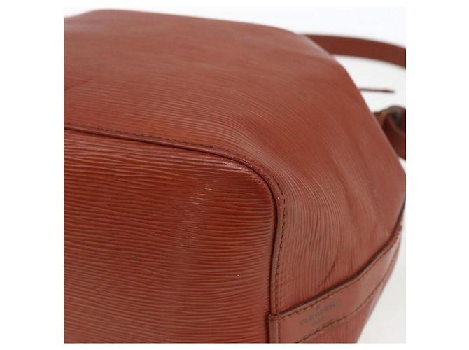 LOUIS VUITTON Epi Petit Noe Shoulder Bag Brown M44103 LV - vista 16