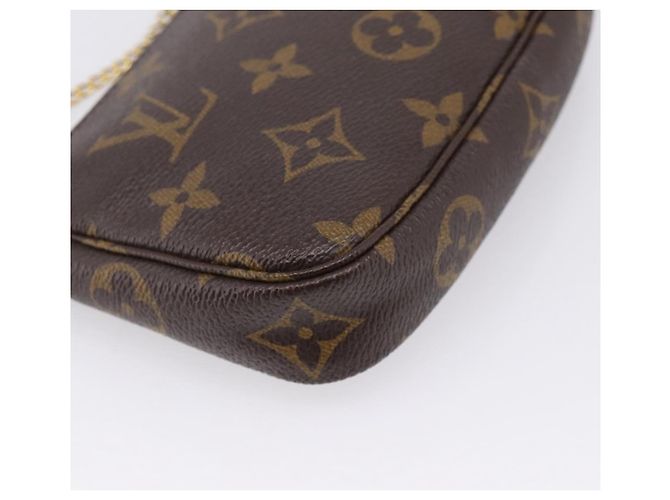 LOUIS VUITTON Monogram Vivienne Mini Pochette Accessoires M69976 - vista 17