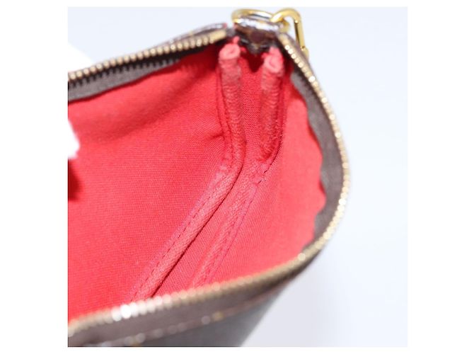 LOUIS VUITTON Monogram Vivienne Mini Pochette Accessoires M69976 - vista 20