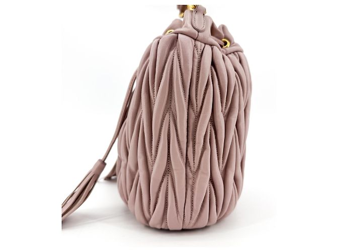 Miu Miu Borsa Secchiello in Pelle Matelassé con Coulisse Small - vista 3