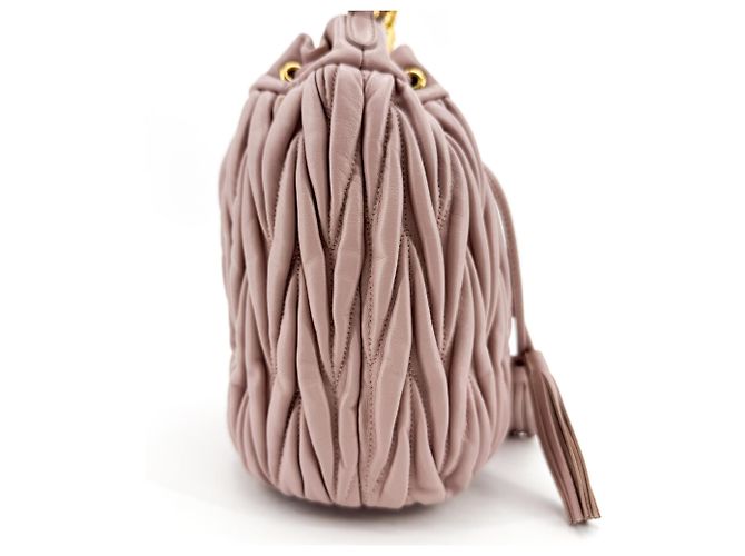 Miu Miu Borsa Secchiello in Pelle Matelassé con Coulisse Small - vista 4