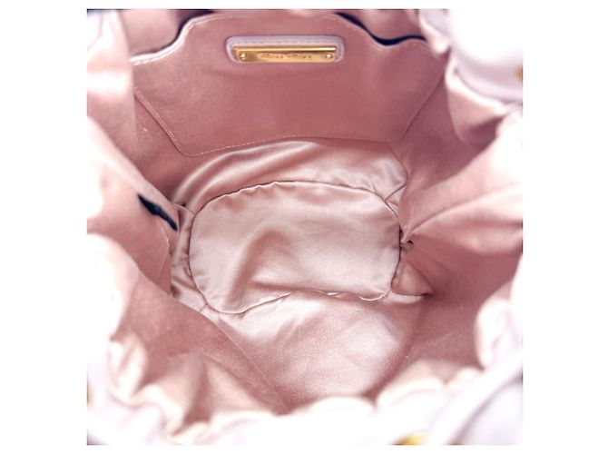 Miu Miu Borsa Secchiello in Pelle Matelassé con Coulisse Small - vista 5