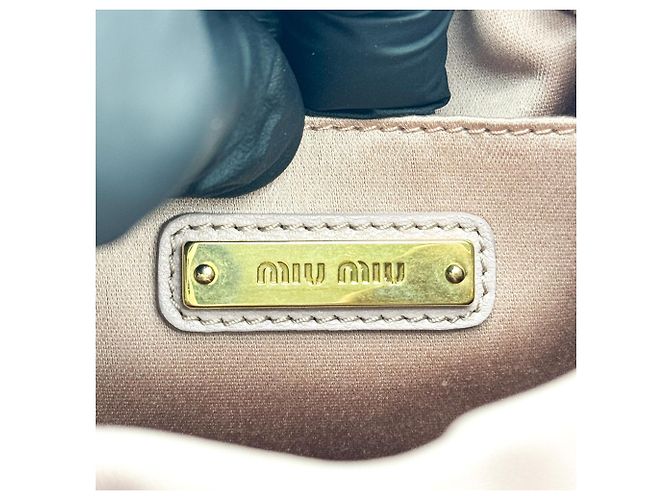 Miu Miu Borsa Secchiello in Pelle Matelassé con Coulisse Small - vista 6