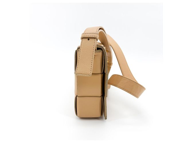 Bottega Veneta Cassette Maxi Intrecciato Leather Small - vista 4