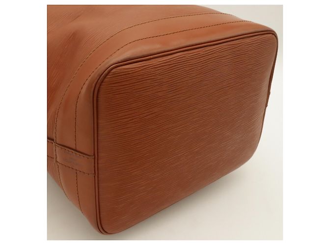 Borsa a tracolla Louis Vuitton Epi Noe - vista 4