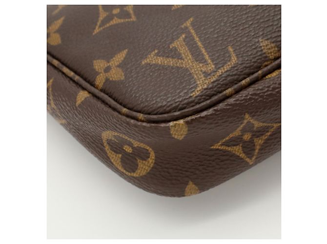 Louis Vuitton Monogram Pochette Accessoires Handbag Pouch - vista 4