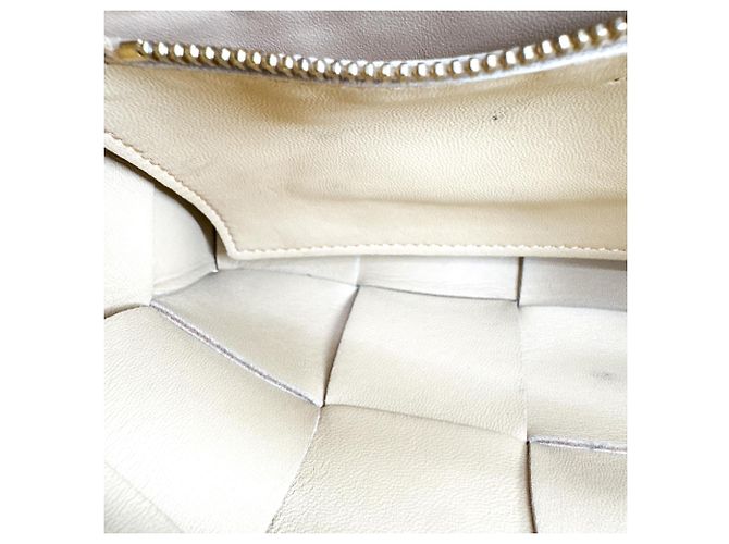 Bottega Veneta Cassette Maxi Intrecciato Leather Small - vista 5