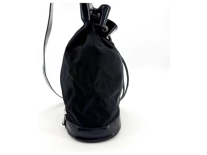 Gucci Vintage Bamboo Drawstring Suede and Leather - vista 3