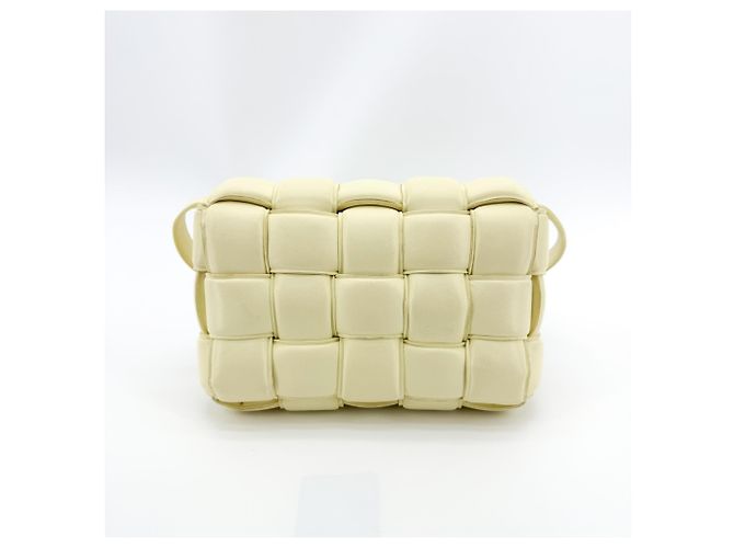 Bottega Veneta Cassette Padded Maxi Intrecciato Leather Small - vista 2