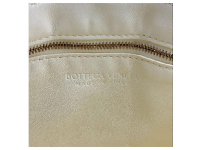 Bottega Veneta Cassette Padded Maxi Intrecciato Leather Small - vista 6