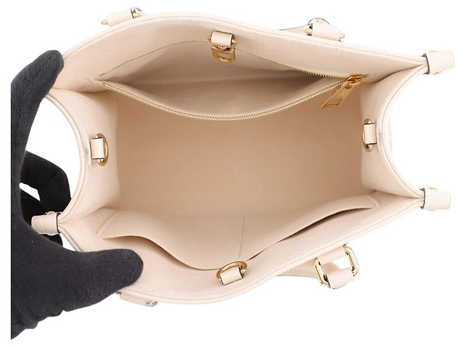 Borsa Louis Vuitton Monogram Empreinte OnTheGo PM - vista 4