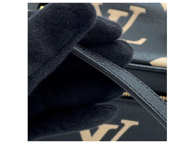 Borsa a tracolla Louis Vuitton Monogram Empreinte Vanity PM - vista 15