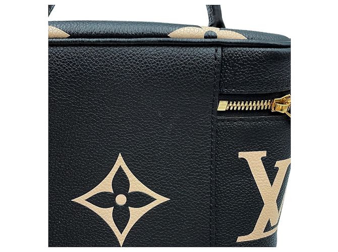 Borsa a tracolla Louis Vuitton Monogram Empreinte Vanity PM - vista 7