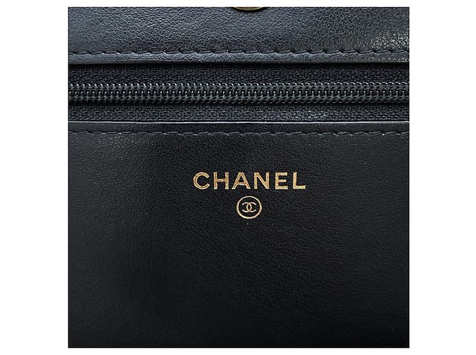 Borsa a tracolla Chanel in pelle di vitello grana nera - vista 17