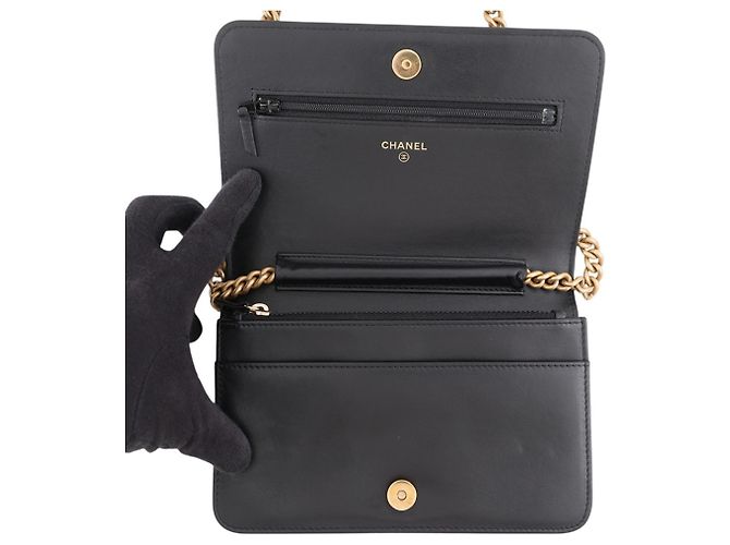 Borsa a tracolla Chanel in pelle di vitello grana nera - vista 5