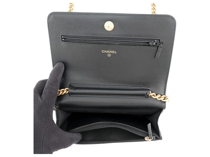 Borsa a tracolla Chanel in pelle di vitello grana nera - vista 6