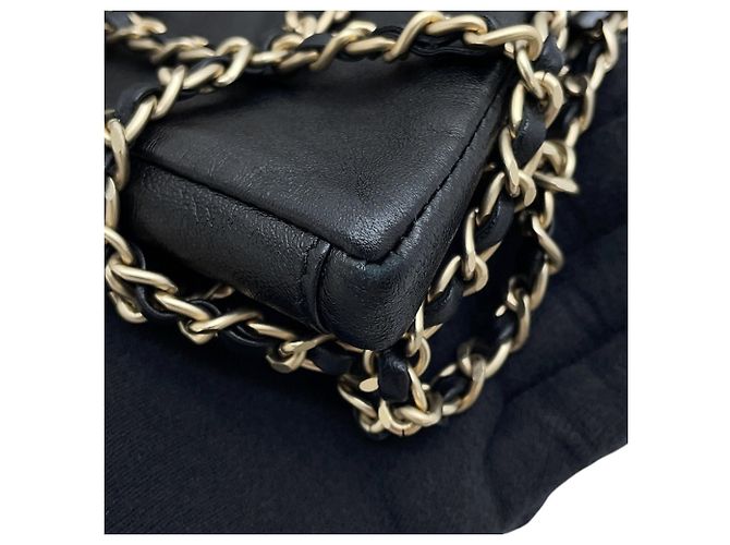 Borsa Tote con catena Chanel in pelle d'agnello nera - vista 6