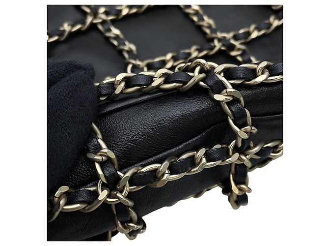 Borsa Tote con catena Chanel in pelle d'agnello nera - vista 8