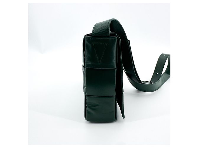 Bottega Veneta Cassette Maxi Intrecciato Leather Small - vista 4