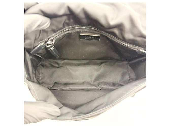 Prada Padded Flap Re-Nylon Medium - vue 5