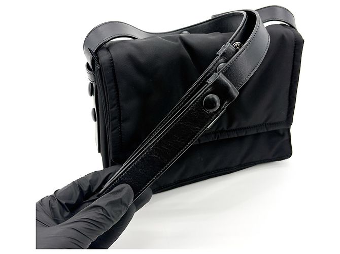 Prada Padded Flap Re-Nylon Medium - vue 7