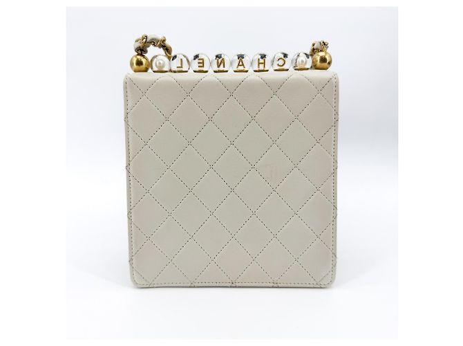 Chanel Chic Pearls Flap Quilted Lambskin Mini - vista 2