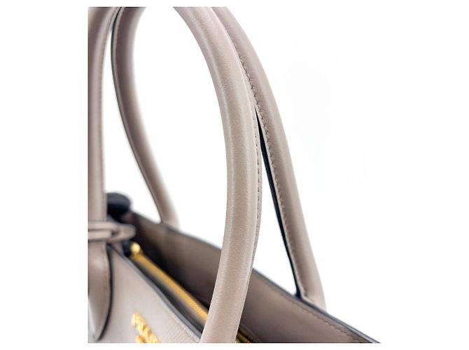 Prada Side Pleat Saffiano Leather Large - vista 7