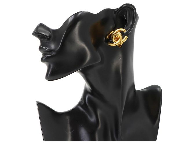Orecchini a clip Chanel Coco Mark Turnlock - vista 8