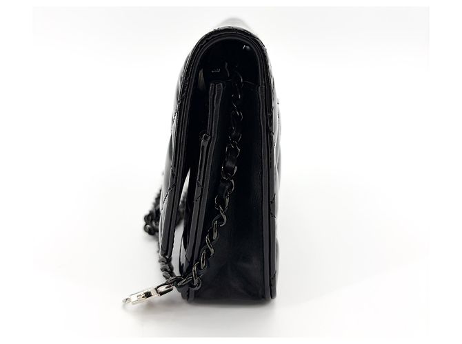 Chanel So Black Wallet on Chain Matelassé in Vernice - vista 3