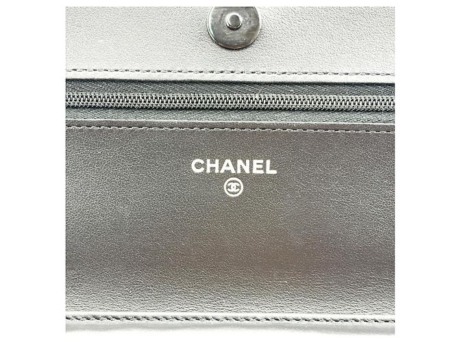Chanel So Black Wallet on Chain Matelassé in Vernice - vista 6
