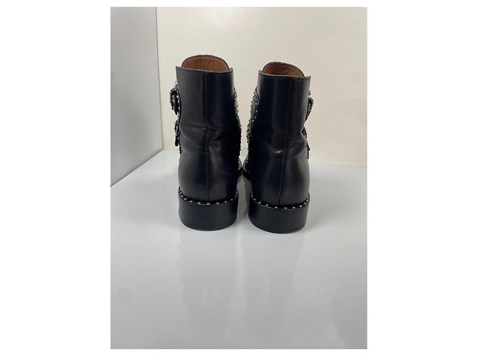 Givenchy Botines de piel negra con hebillas de tachuelas - vista 5