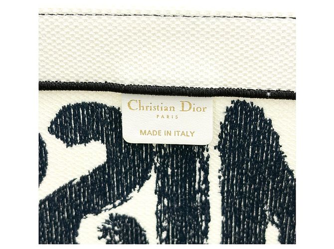 Christian Dior Miss Dior Book Embroidered Canvas Medium - vista 6