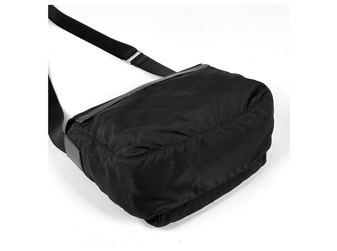 Borsa a tracolla Prada PRADA in nylon nero - vista 2