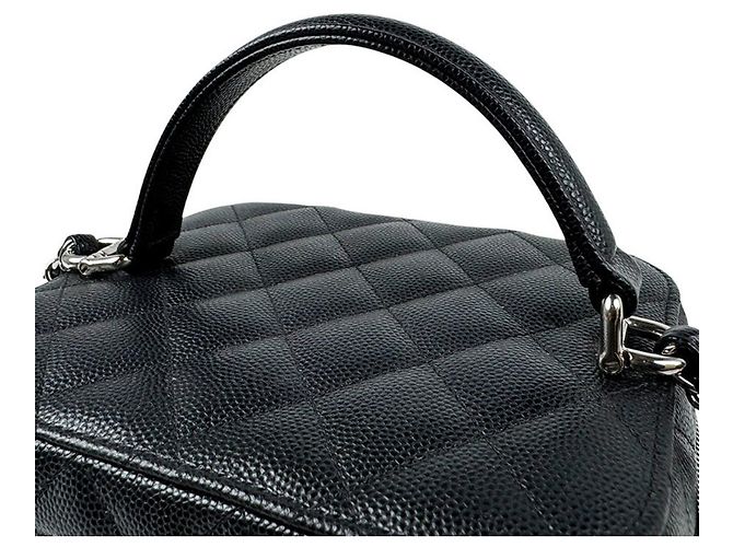 Borsa a tracolla e vanity Chanel in pelle di vitello granulata nera - vista 11