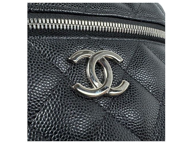 Borsa a tracolla e vanity Chanel in pelle di vitello granulata nera - vista 13