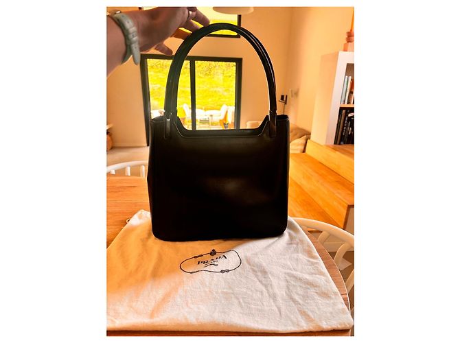 Borsa a mano Prada in pelle nera - vista 2
