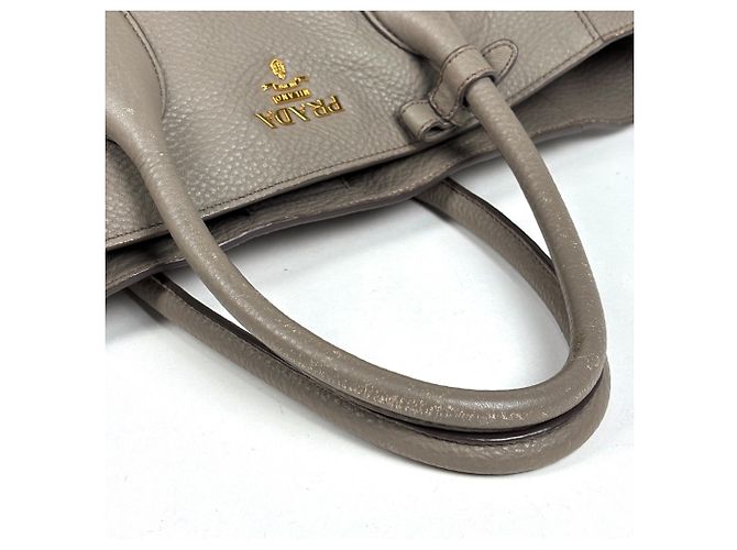 Prada 2-Way Tote Bag aus beigem Leder - Ansicht 7
