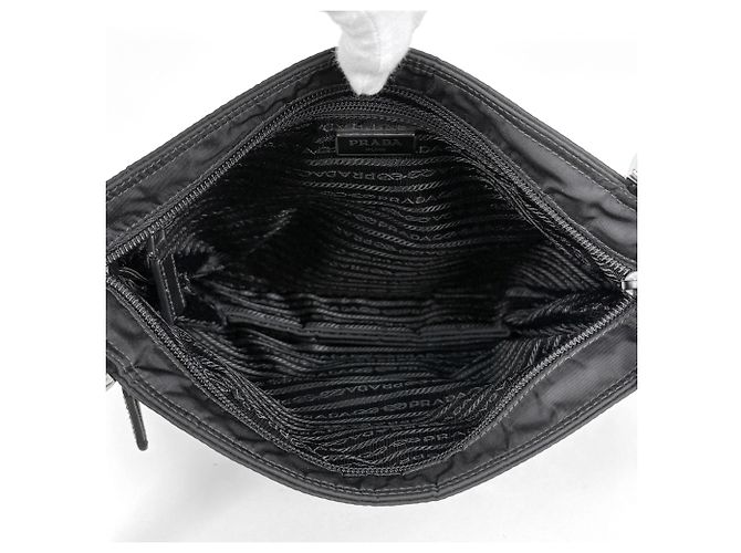 Borsa a tracolla Prada in nylon nero - vista 6