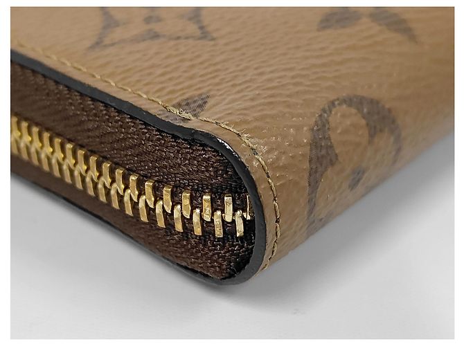 Louis Vuitton Clemence Reverse Monogram Canvas - vista 3