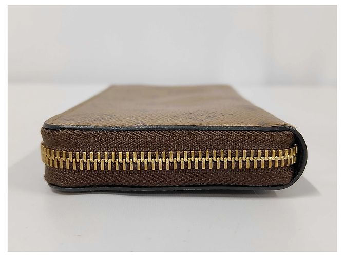 Louis Vuitton Clemence Reverse Monogram Canvas - vista 5