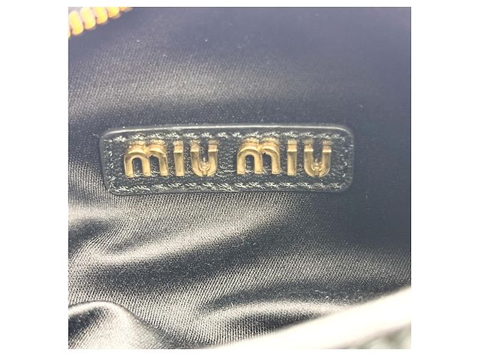 Miu Miu Wander Hobo Matelasse Leather Small - vista 6