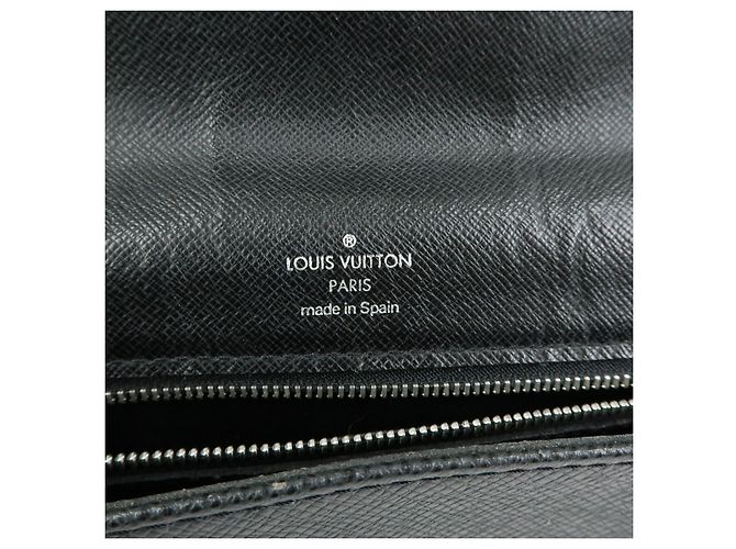 Louis Vuitton Selenga Pochette Pelle Taiga - vista 6