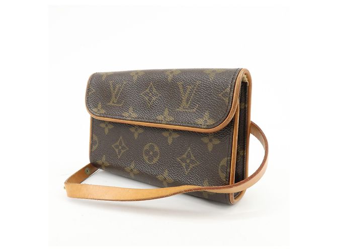 Louis Vuitton Florentine Waist Monogram Canvas Medium - vista 3