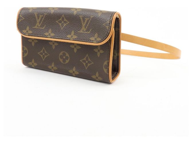 Louis Vuitton Florentine Waist Monogram Canvas Medium - vista 3