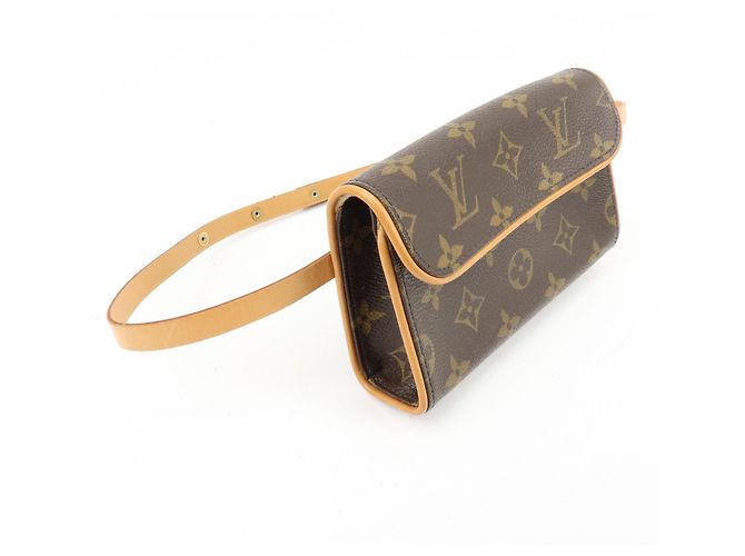 Louis Vuitton Florentine Waist Monogram Canvas Medium - vista 4